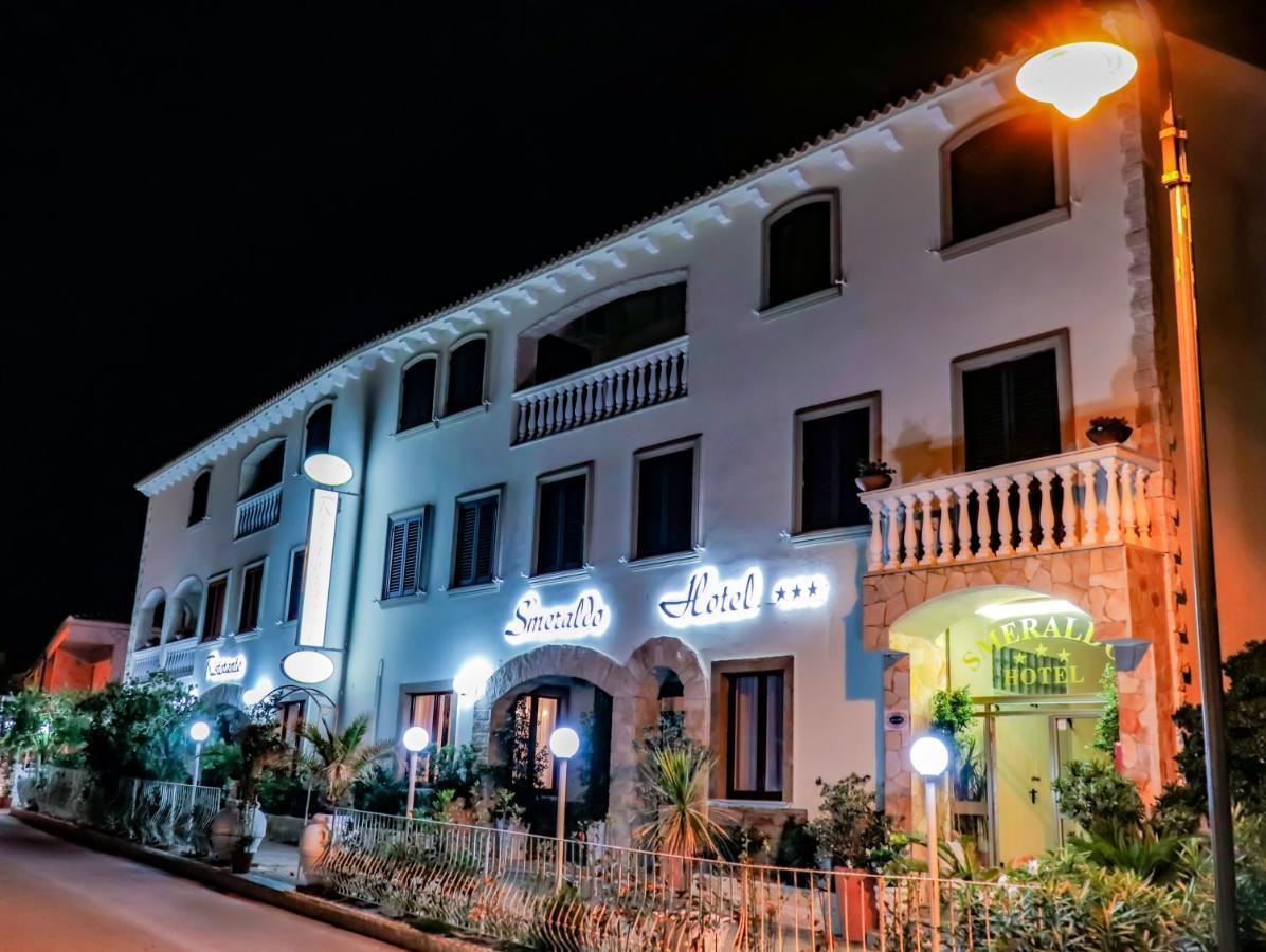 Hotel Smeraldo Canneddi Bagian luar foto